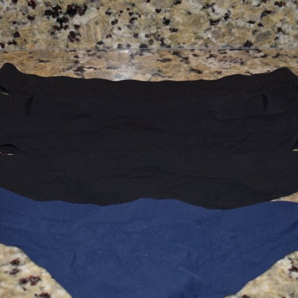 Lot of (9) Brand New Voenxe Thongs Size L - Picture 6 of 10
